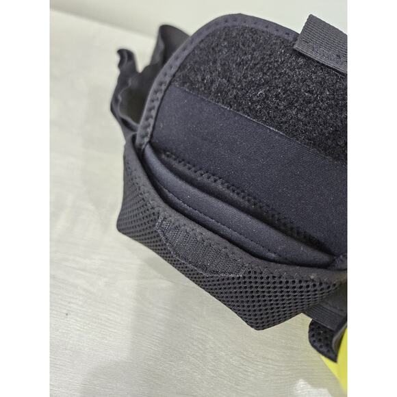 amphipod runlite snapflask 4 hydration belt outdoors running active - Picture 5 of 7